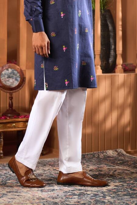 Buy_Taroob_White Silk, Cotton Embroidery Kurta And Pyjama Set _Online_at_Aza_Fashions