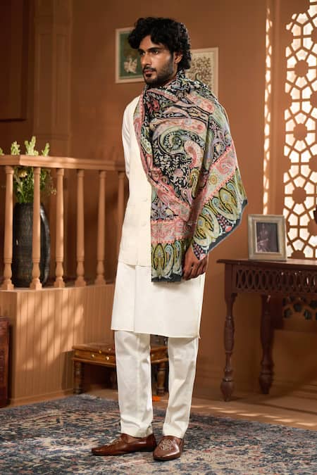 Buy_Taroob_Multi Color Taroob Urban Paisley Wool Kalamkari Stole _Online_at_Aza_Fashions
