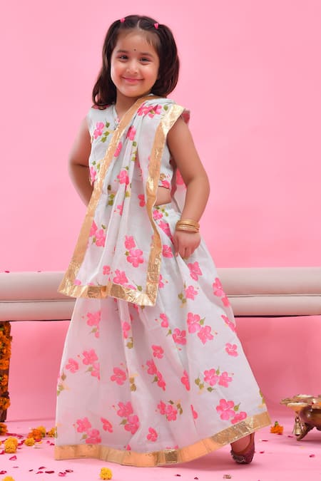 Shop_Bannhi By Priyanka Rathore_Green Chanderi Gota Patti, Sequins Floral Print Lehenga Set _Online_at_Aza_Fashions