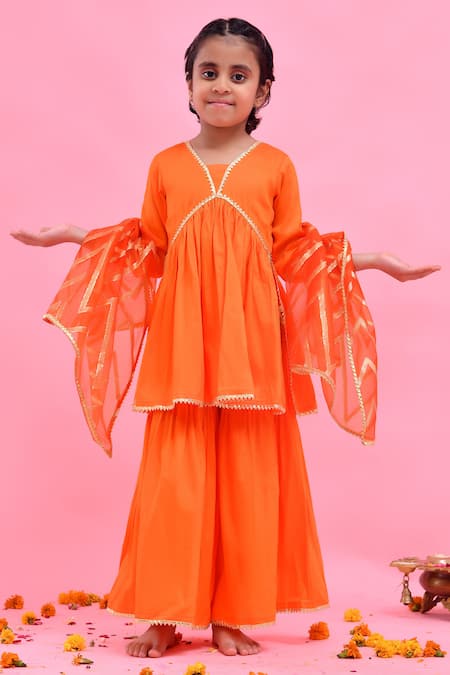 Bannhi By Priyanka Rathore Sharara Set With Zari Organza Dupatta 