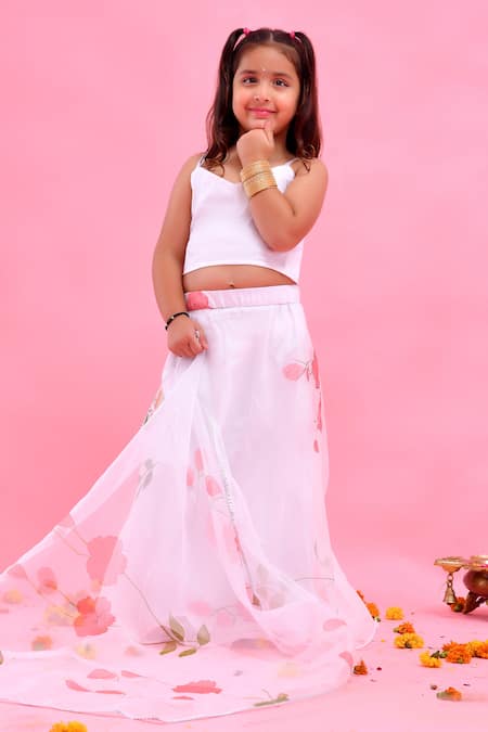 Shop_Bannhi By Priyanka Rathore_White Organza Gota Patti Hand Painted Lehenga Set _Online_at_Aza_Fashions