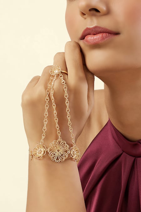 Isharya Gold Plated 18kt Evangelica Hand Harness 