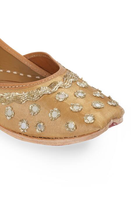 Shop_NR By Nidhi Rathi_Gold Mirror And Zari Embroidered Jutti 