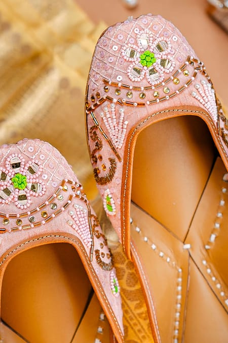 Buy_NR By Nidhi Rathi_Pink Embroidered And Beaded Juttie 