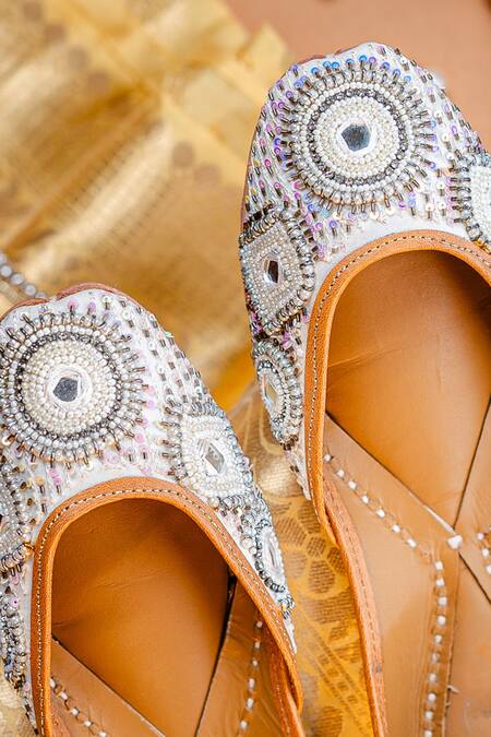 Buy_NR By Nidhi Rathi_White Mirror And Bead Embellished Juttie 