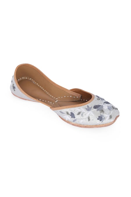 NR By Nidhi Rathi_Gray Floral Embroidered And Sequin Jutti _Online_at_Aza_Fashions