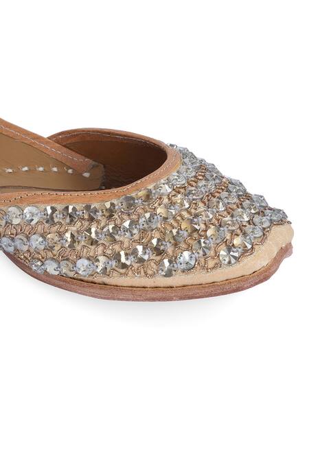 NR By Nidhi Rathi_Gold Embellished Sequin And Crystal Jutti _at_Aza_Fashions