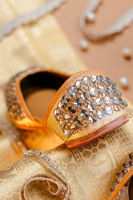 Shop_NR By Nidhi Rathi_Gold Embellished Sequin And Crystal Jutti 