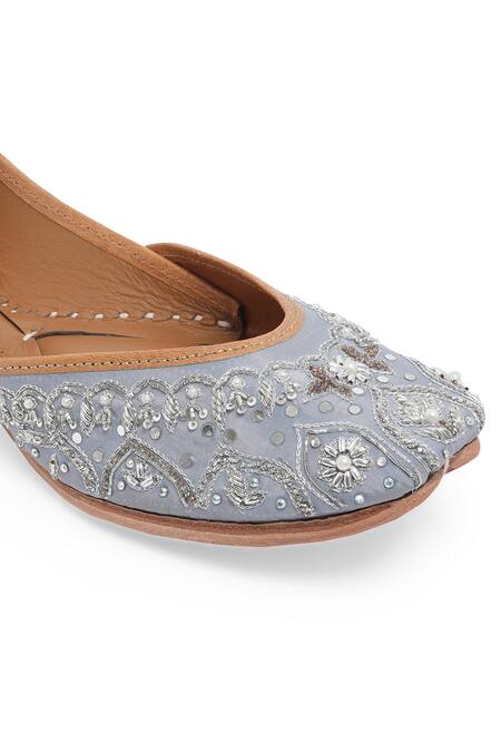 NR By Nidhi Rathi_Gray Embroidered And Embellished Jutti _at_Aza_Fashions