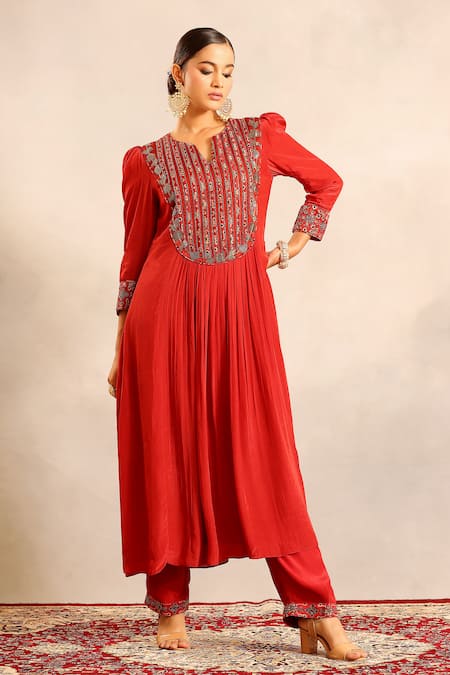 Sejal Kamdar_Red Crepe Embroidery Split V-neck Ajrakh Gathered Kurti And Pants _at_Aza_Fashions
