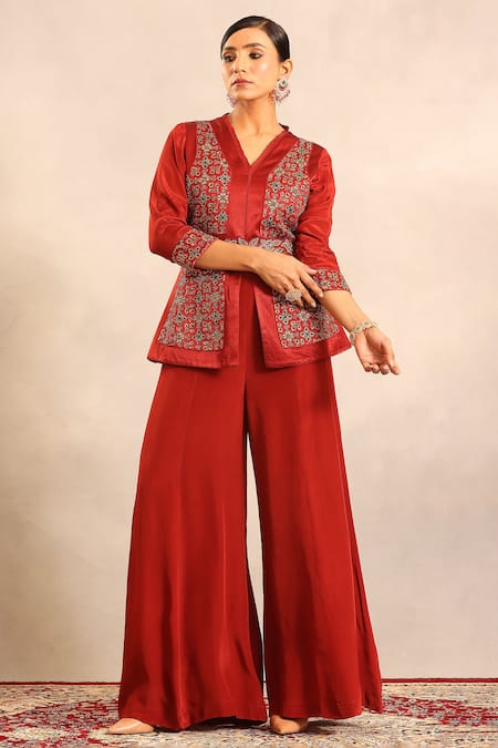 Buy_Sejal Kamdar_Red Embroidery V-neck Ajrakh Patchwork Peplum Jacket And Flared Pant 