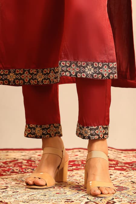 Shop_Sejal Kamdar_Maroon Embroidery, Beads V-neck Ajrakh Embellished Kurta And Pant Set _Online_at_Aza_Fashions