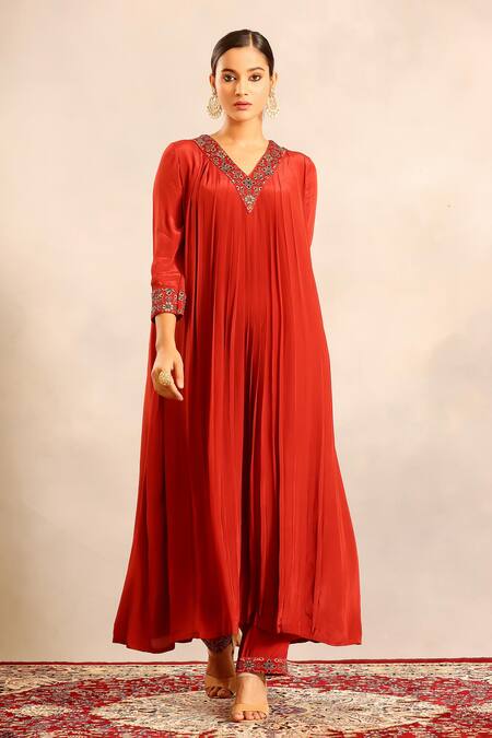Buy_Sejal Kamdar_Red Crepe Embroidery V-neck Gathered Kurta And Pant Set _Online_at_Aza_Fashions