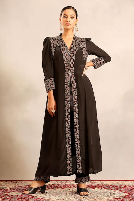 Sejal Kamdar Ajrakh Embellished V Neck Slit Kurta & Pant 