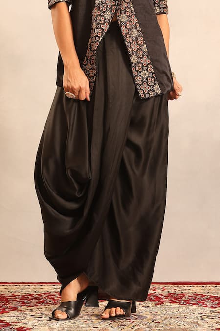 Buy_Sejal Kamdar_Black Shantoon Embroidery V-neck Ajrakh Jacket And Drape Skirt 