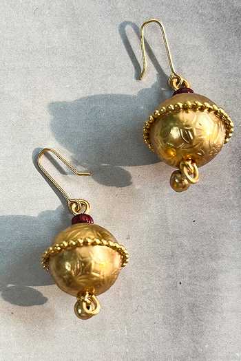 Suhani Pittie Engraved Ball Earrings 