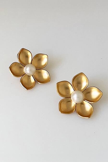 Suhani Pittie Gold Plated Pearls Centre Flower Earrings Online at Aza Fashions Suhani Pittie_Gold Plated Pearls Centre Flower Earrings _Online_at_Aza_Fashions