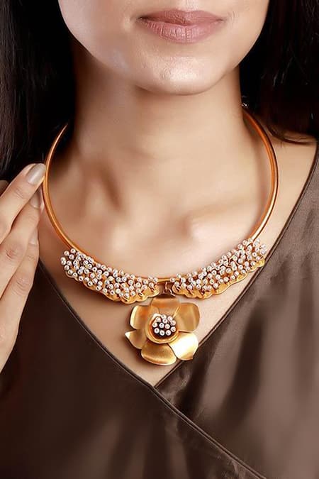 Suhani Pittie Pearl & Buttercup Collar Necklace 