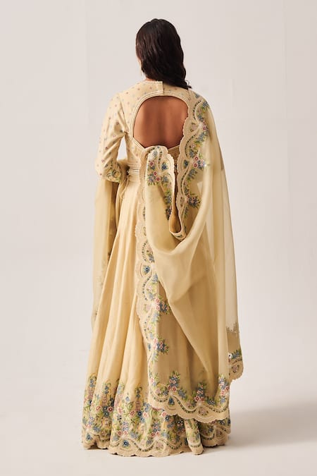 Wabi Sabi By Anshum-Ritesh Floral Abundance Floral Embroidered Lehenga Set With Dupatta 