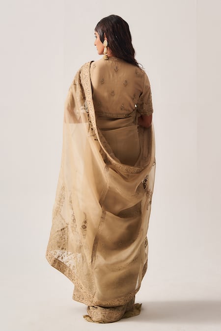 Wabi Sabi By Anshum-Ritesh Paisley Dome Embroidered Organza Saree 