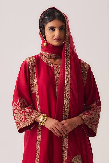 Buy_Wabi Sabi By Anshum-Ritesh_Red Chanderi, Organza Floral Nest Phiran Kurta, Flare Pant And Dupatta Set _Online_at_Aza_Fashions