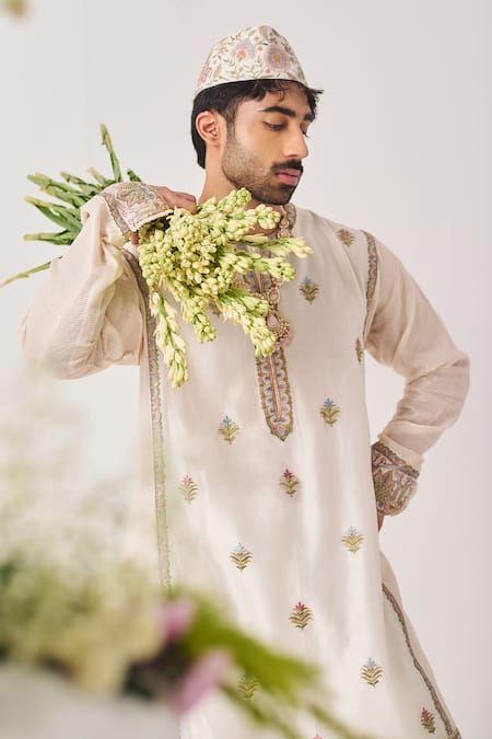 Buy_Wabi Sabi By Anshum-Ritesh_Ivory Chanderi Embroidery Golden Blossom Woven Phiran Kurta And Flare Pant Set _Online_at_Aza_Fashions