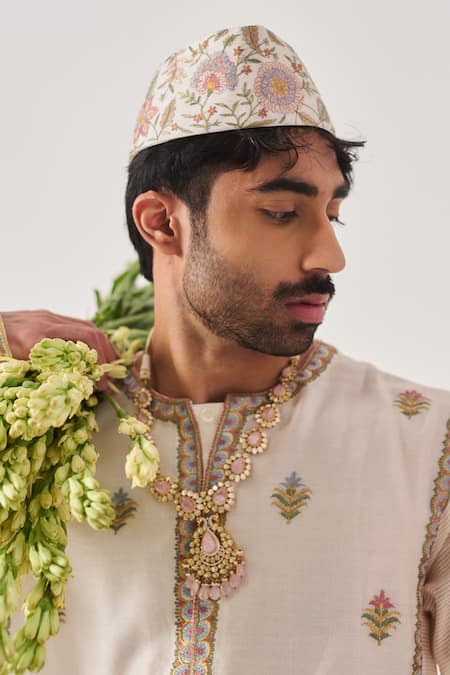 Wabi Sabi By Anshum-Ritesh_Ivory Chanderi Embroidery Golden Blossom Woven Phiran Kurta And Flare Pant Set _at_Aza_Fashions