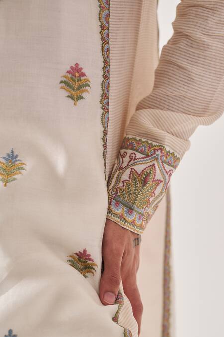 Shop_Wabi Sabi By Anshum-Ritesh_Ivory Chanderi Embroidery Golden Blossom Woven Phiran Kurta And Flare Pant Set 