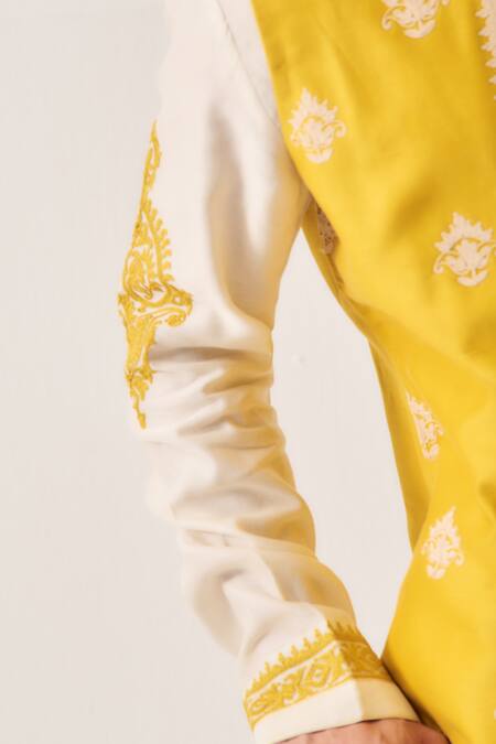 Buy_Wabi Sabi By Anshum-Ritesh_Off White Chanderi Embroidery Marigold Court Bundi Kurta And Flare Pant Set _Online_at_Aza_Fashions