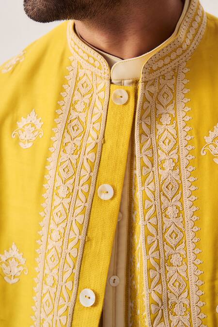 Wabi Sabi By Anshum-Ritesh_Off White Chanderi Embroidery Marigold Court Bundi Kurta And Flare Pant Set _at_Aza_Fashions