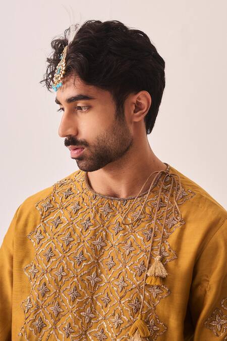 Wabi Sabi By Anshum-Ritesh_Mustard Chanderi Embroidery, Tassels Gilded Petal Kurta And Pyjama Set _at_Aza_Fashions