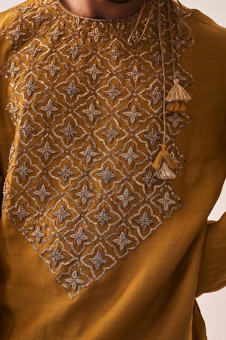 Buy_Wabi Sabi By Anshum-Ritesh_Mustard Chanderi Embroidery, Tassels Gilded Petal Kurta And Pyjama Set 