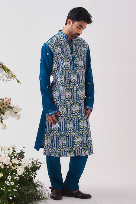 Wabi Sabi By Anshum-Ritesh_Teal Chanderi Embroidery Shalimar Bagh Kurta And Pyjama Set _Online_at_Aza_Fashions