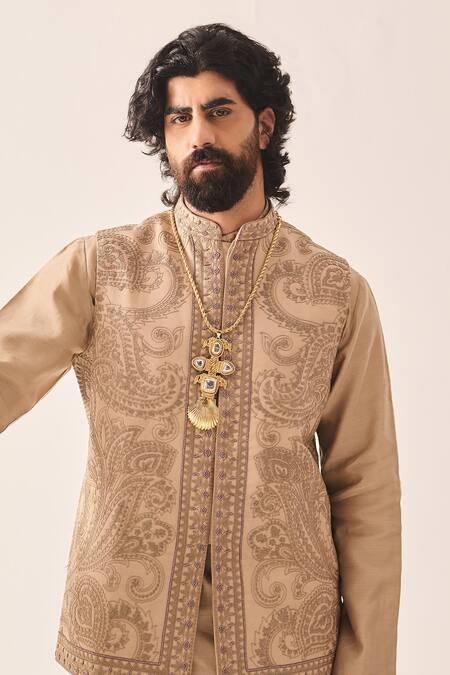 Wabi Sabi By Anshum-Ritesh_Beige Cotton Satin, Chanderi Bageecha Bundi Kurta And Pyjama Set _at_Aza_Fashions