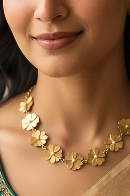 Suhani Pittie Flower Motifs Necklace 