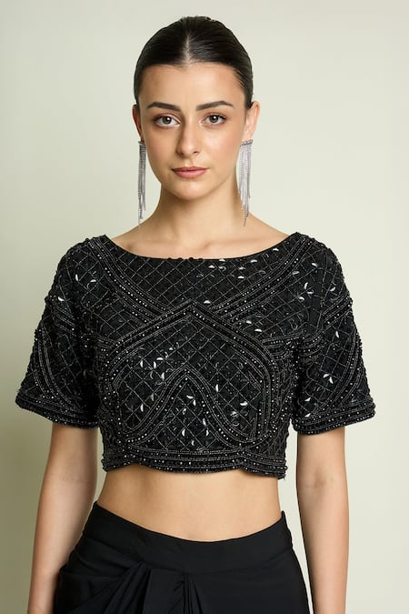 Aakaar Embroidered Blouse 