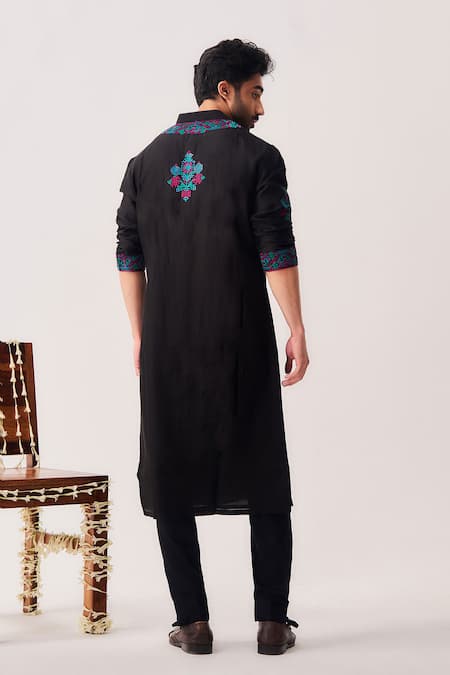 Wabi Sabi By Anshum-Ritesh Twilight Flora Embroidered Kurta & Pyjama 