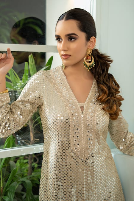 Buy_Akanksha Mago_Beige Georgette Embroidery, Sequins Split V-neck Hand Kurta And Palazzo Set _Online_at_Aza_Fashions
