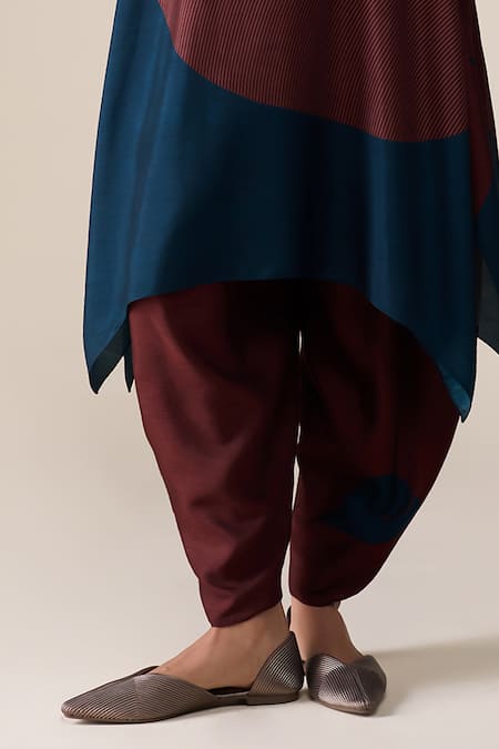 Buy_Ampm_Burgundy Silk Embroidery Collared Ohad Leaf Pattern Tunic And Pant Set _Online_at_Aza_Fashions