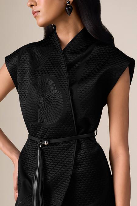 Buy_Ampm_Black Chanderi, Satin Embroidery, Selah Quilted Pattern Jacket With Skirt 