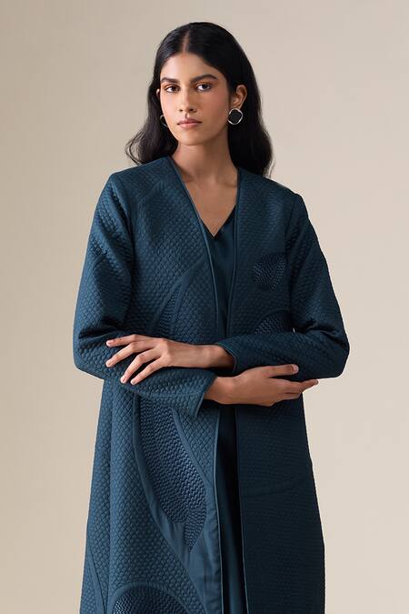 Shop_Ampm_Teal Shantoon Embroidery V-neck Raziya Quilted Pattern Abaya Kaftan 