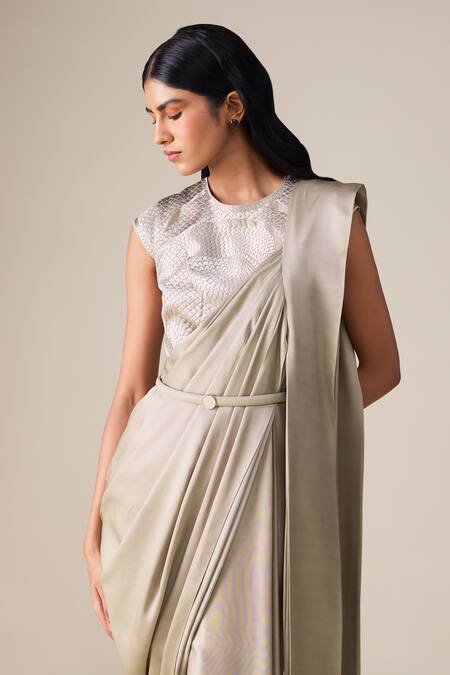 Buy_Ampm_Beige Chanderi Imara Saree Gown With Belt 