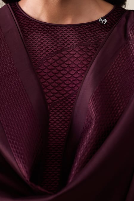 Buy_Ampm_Burgundy Chanderi Embroidery Round Neck Dilana Quilted Anarkali Set 