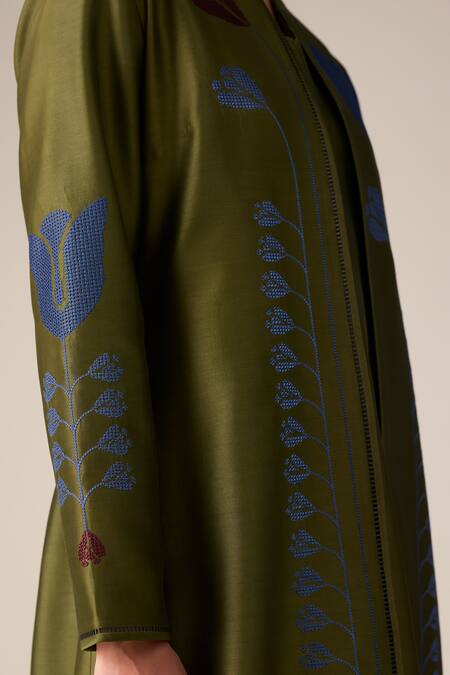 Ampm_Olive Green Chanderi Embroidery Mandarin Collar Maliah Abaya Kaftan _at_Aza_Fashions