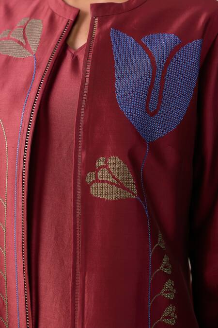 Ampm_Red Chanderi Embroidery Round Neck Maliah Abaya Kaftan _at_Aza_Fashions