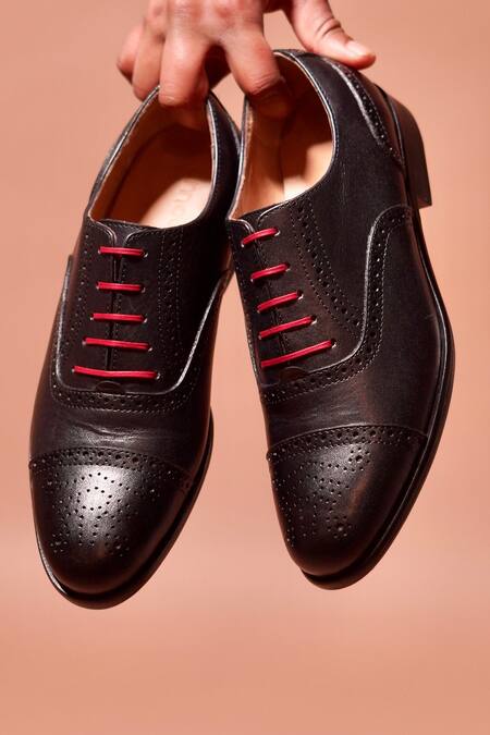 Dmodot_Black Asasino Rossa Brogue Shoes _Online_at_Aza_Fashions