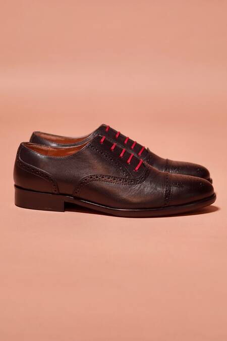 Buy_Dmodot_Black Asasino Rossa Brogue Shoes _Online_at_Aza_Fashions