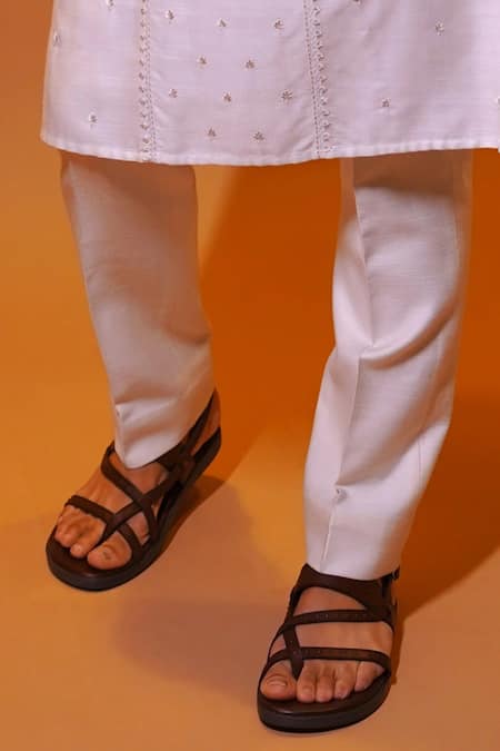 Dmodot Pelle Bruno Riveto Leather Strappy Sandals 