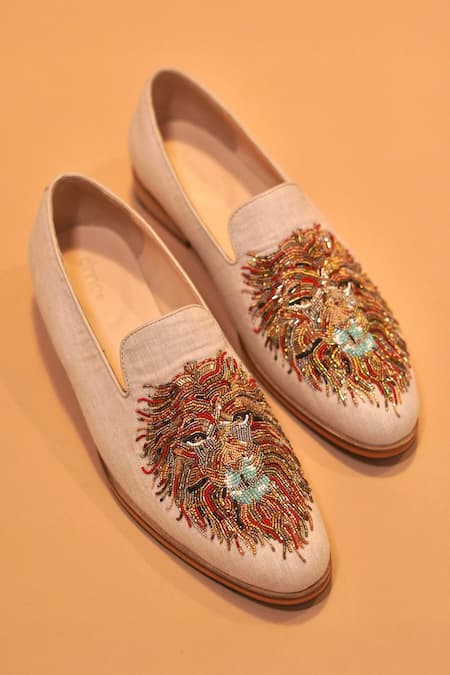 Dmodot Avorio Lion Motif Beaded Loafers  