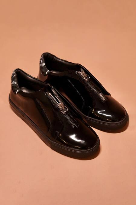 Buy_Dmodot_Black Pigro Lustro Patent Leather Zipper Slip-on Shoes 